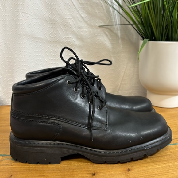 Martens 9286 Black Leather Chukka Chunky Sole Ankle Boot 10